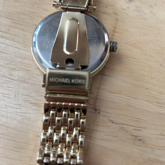Michael Kors Women's Watch image indicator(2)