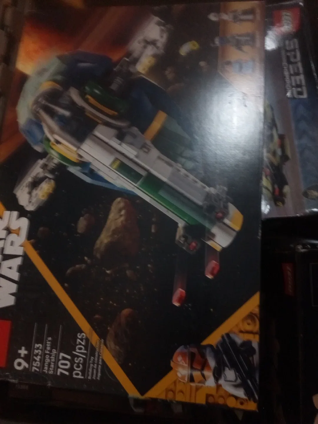 New LEGO Star Wars Jango Fett's Starship 75433 image indicator(4)