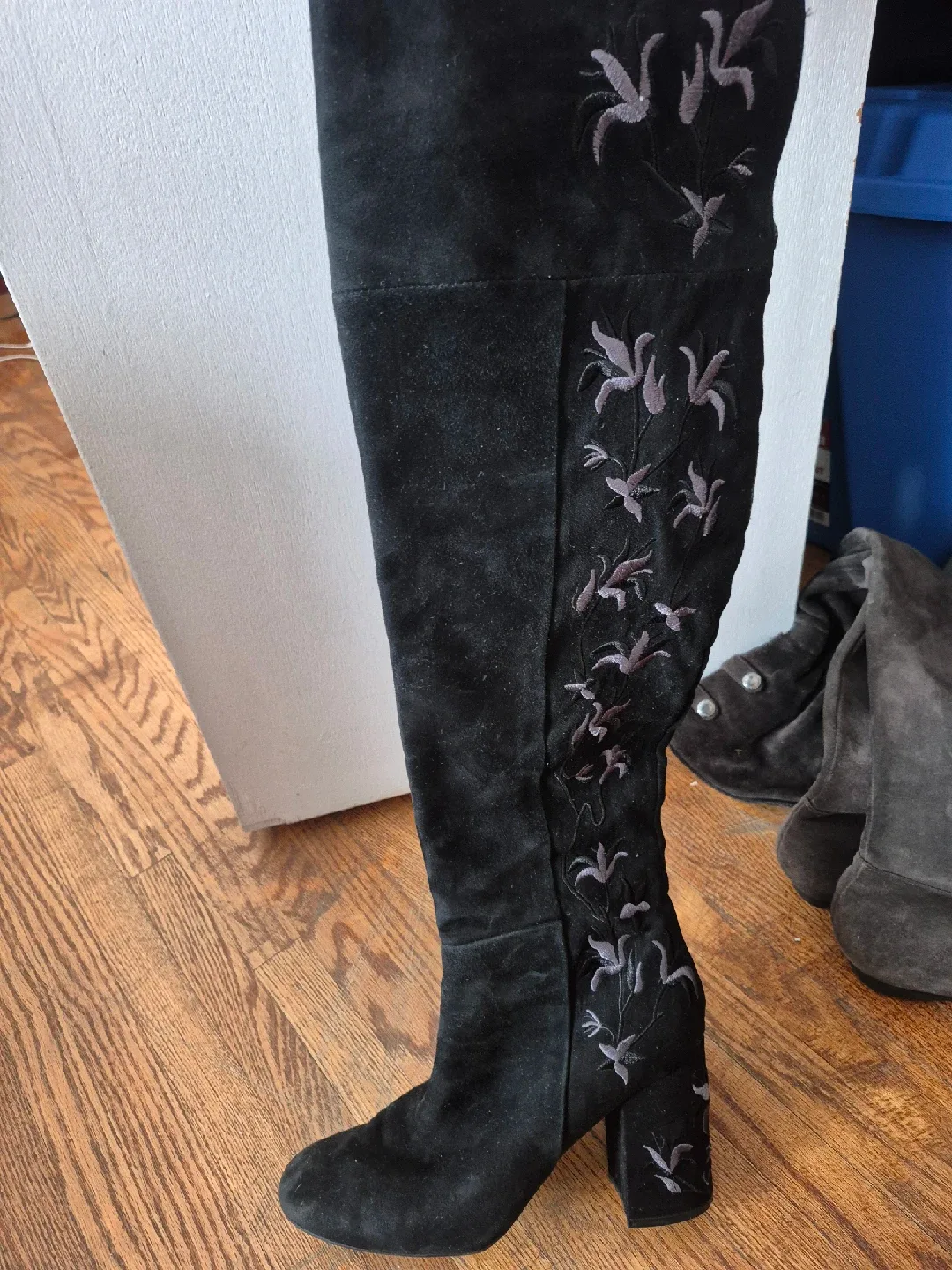 Kenneth Cole Black Suede Embroidered Boots - Size 7.5 thumbnail