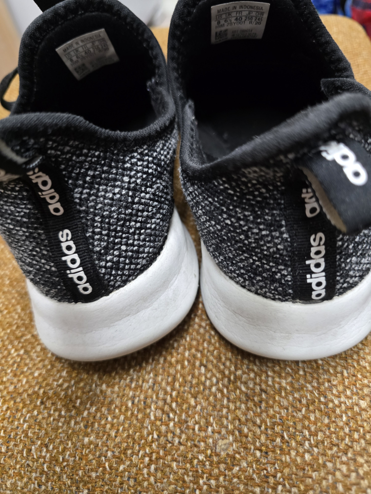 Adidas Cloudfoam Running Shoes - US Size 8.5 - photo 3