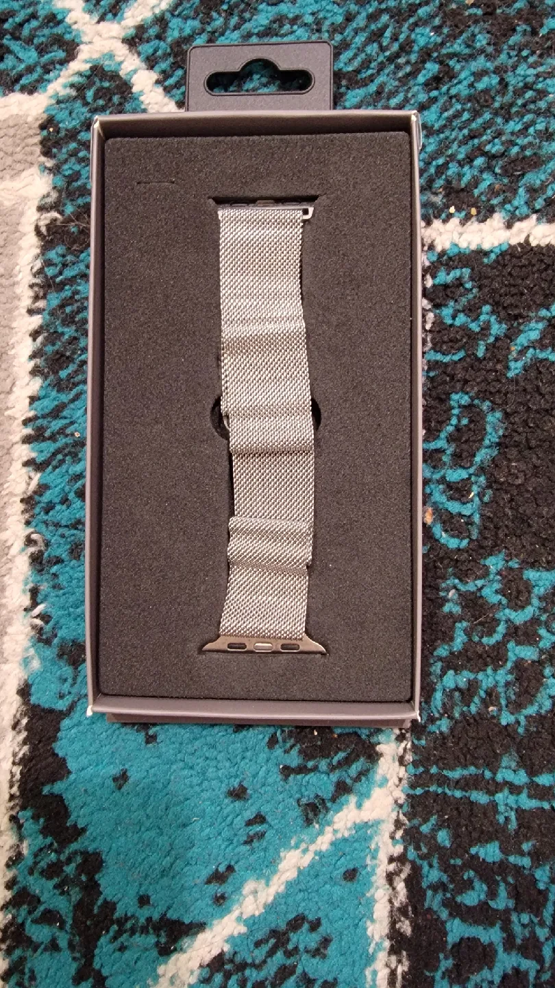 LAUT Steel Loop Apple Watch Band 38/40mm image indicator(3)