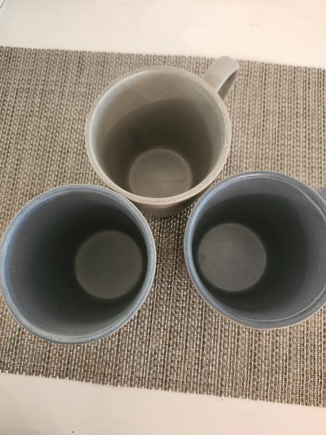 CasaModena Stoneware Mugs - Set of 3 image indicator(3)