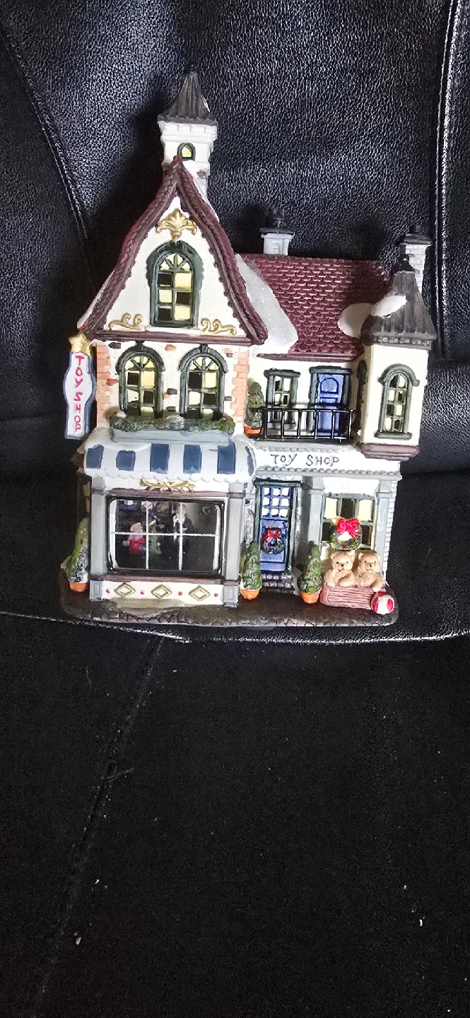 Ceramic Christmas Village Buildings image indicator(3)