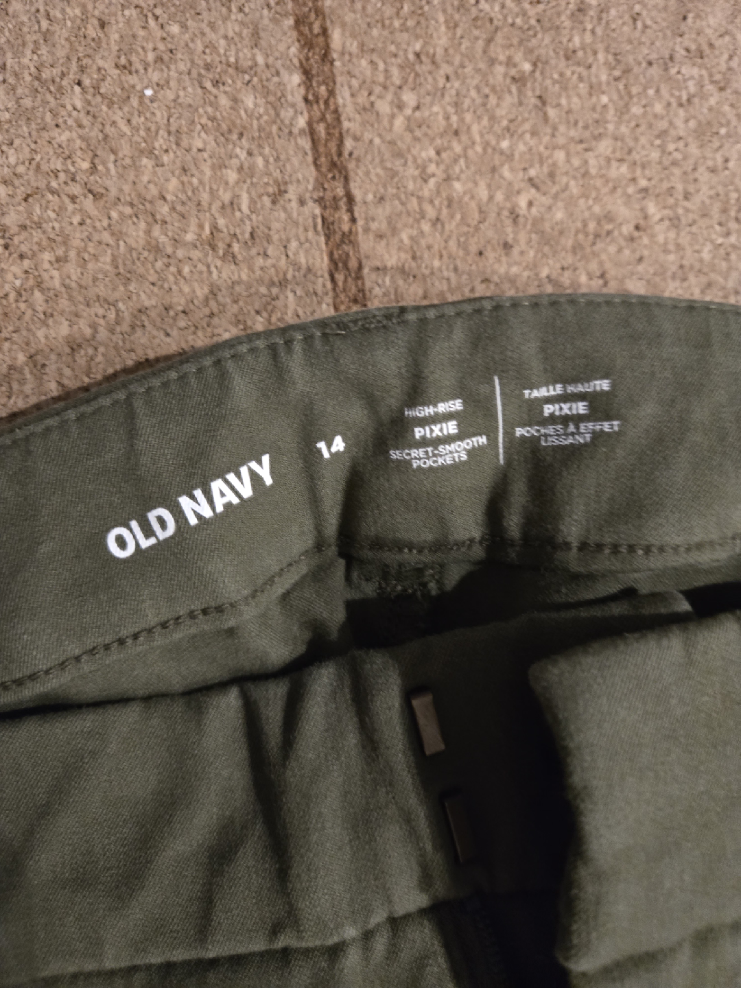 Old Navy Pixie Pants - Size 14 - Olive Green - photo 2