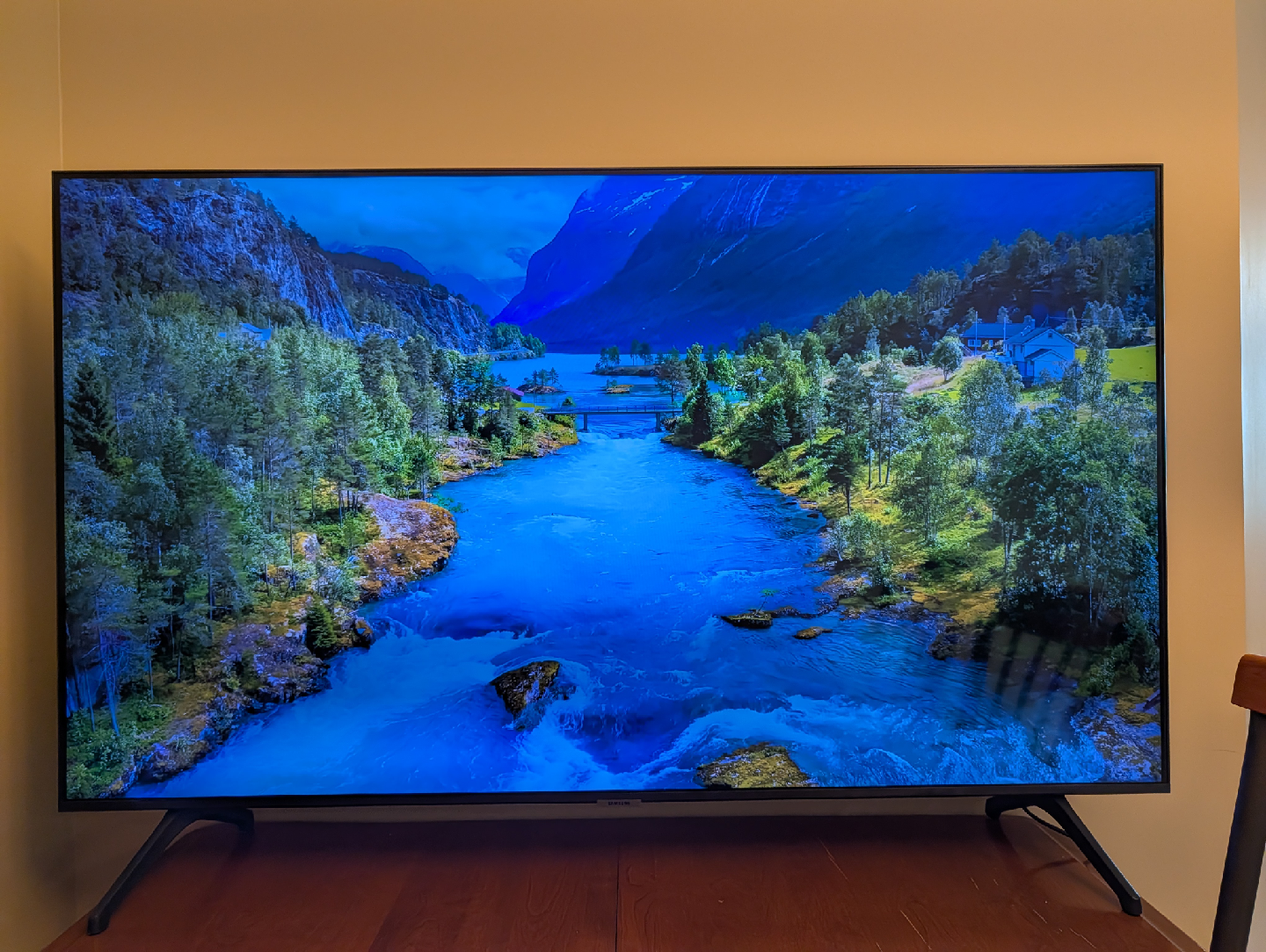 Samsung UN50TU7000FXZC 50" TV - photo 2