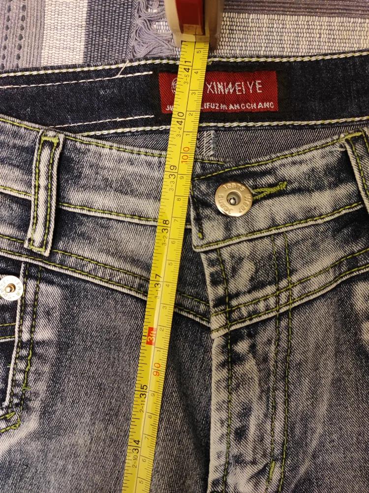 XINWEIVE Low Waist Flare Jeans, Size 3 image indicator(3)
