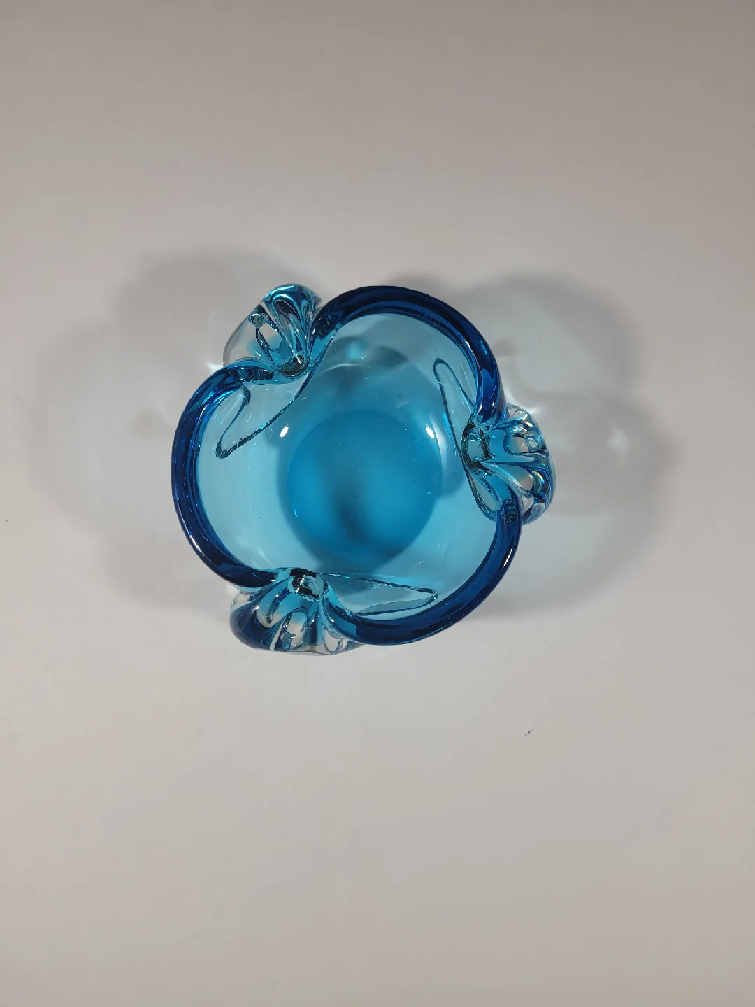 Blue Glass Ashtray image indicator(3)
