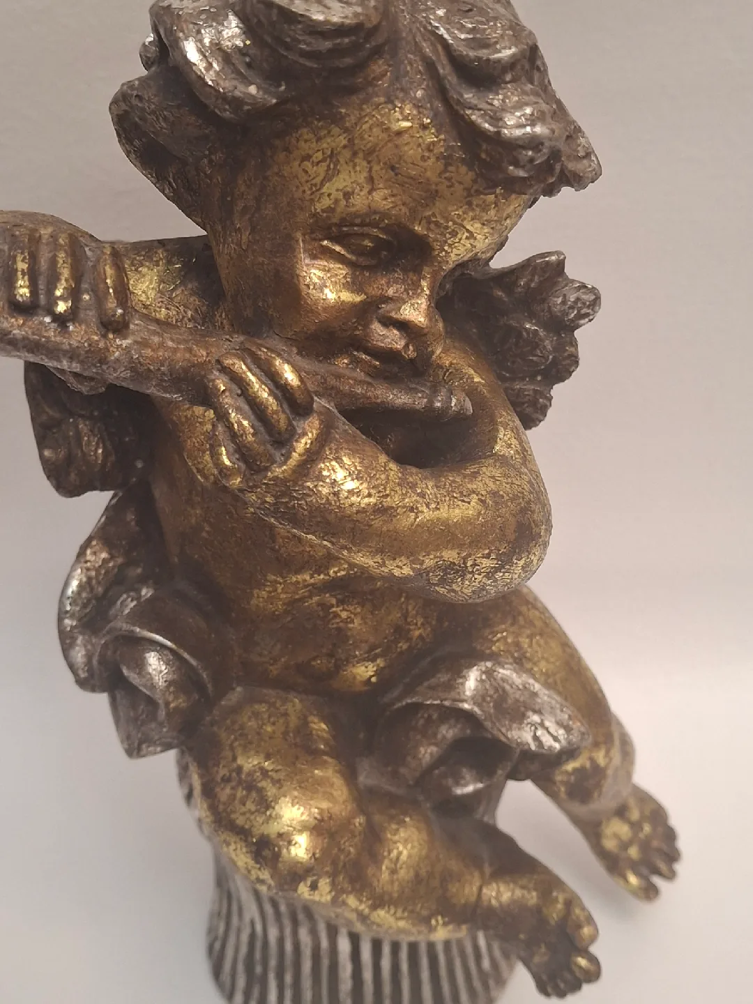 Angel Playing Trumpet Statue image indicator(2)