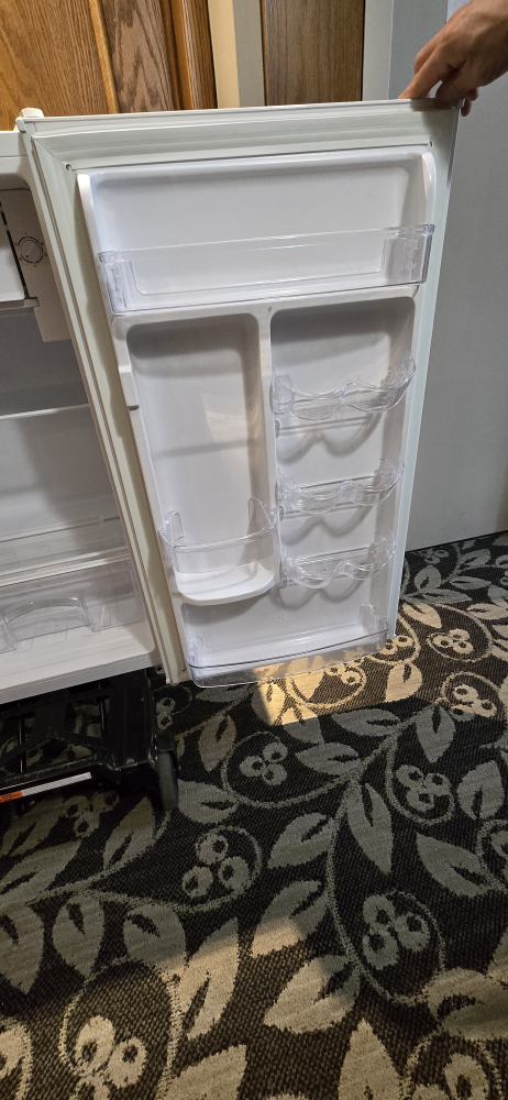 Hamilton beach refrigerator - photo 2