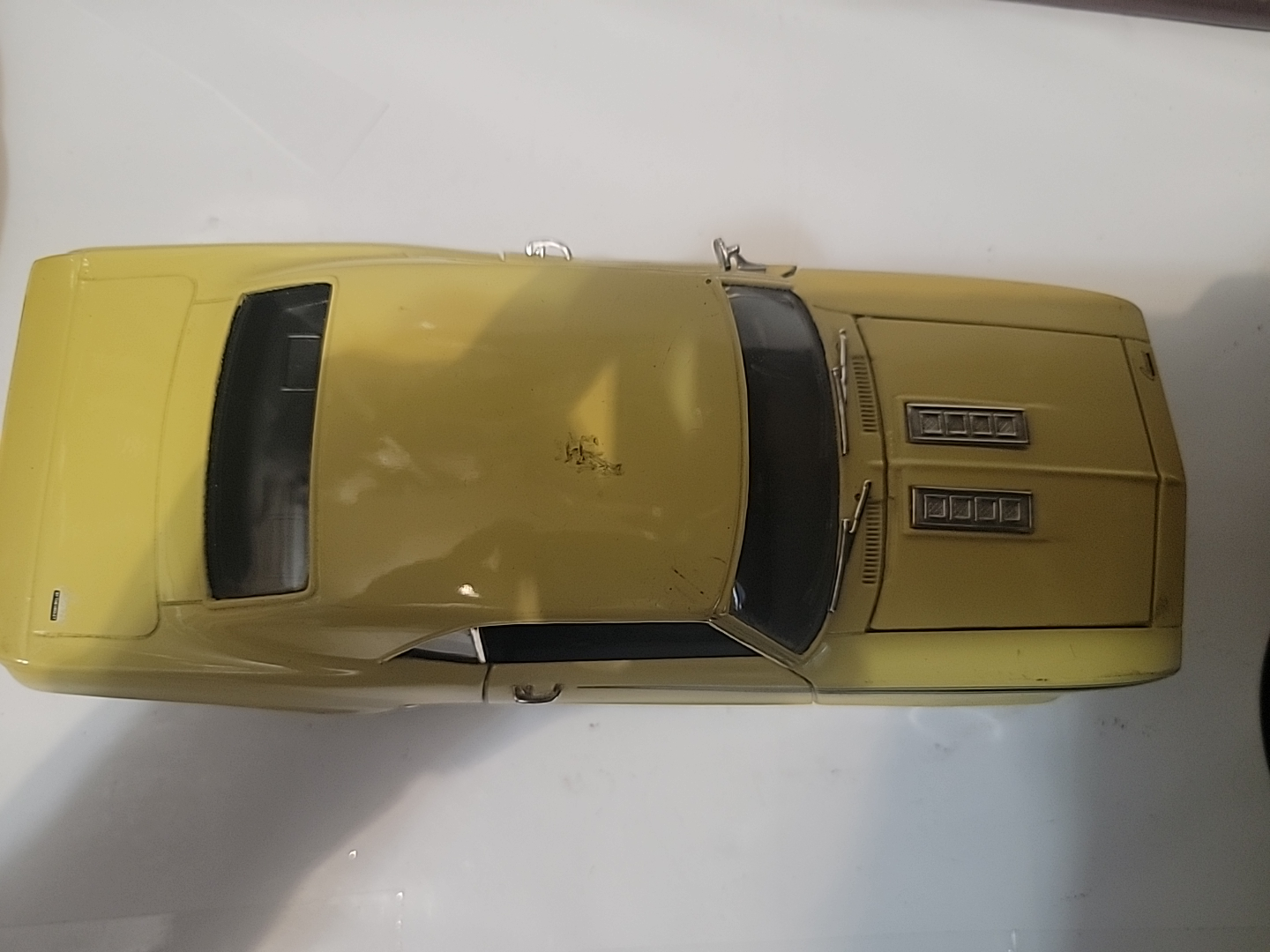 Yellow 1969 Camaro SS Diecast Model Car - photo 2