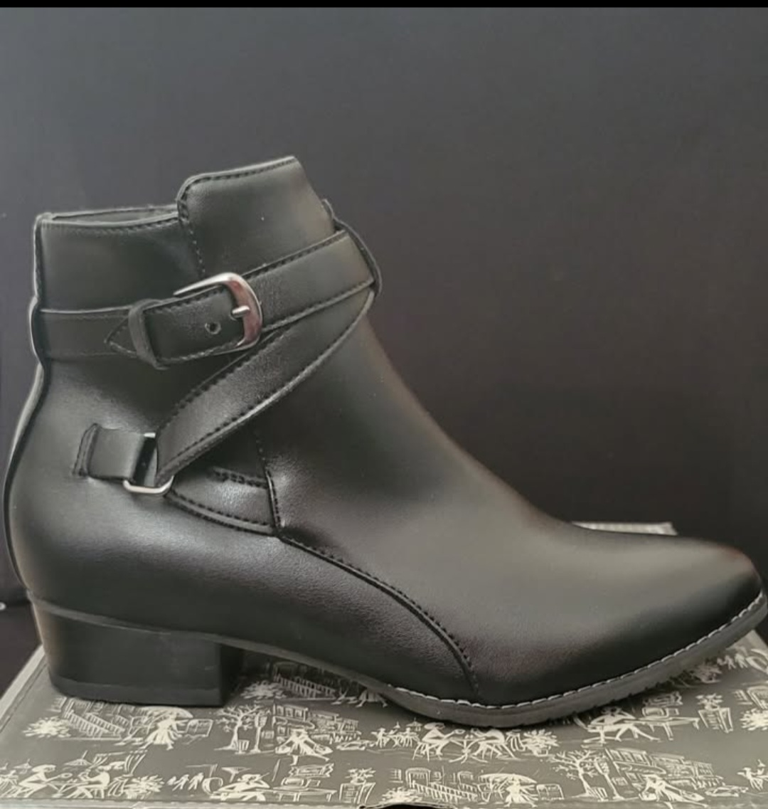 Naturalizer Women's Black Ankle Boots - photo 3