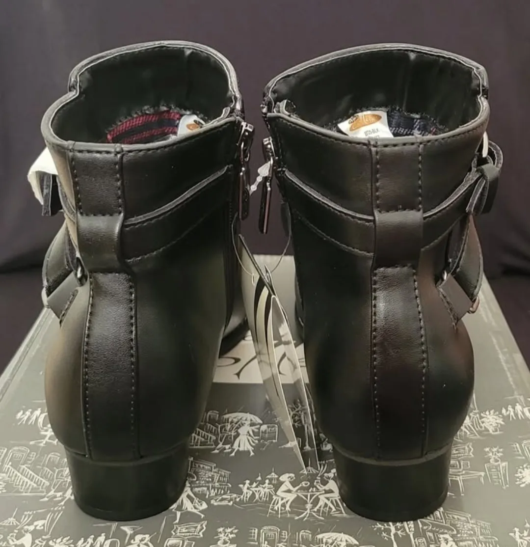 Naturalizer Women's Black Ankle Boots image indicator(4)