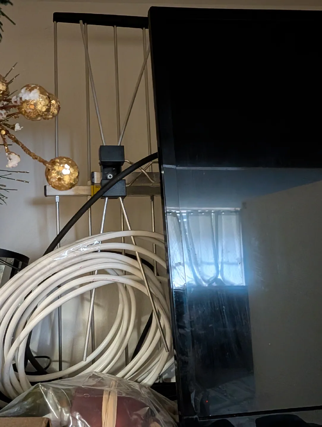 Westinghouse TV with antenna image indicator(4)