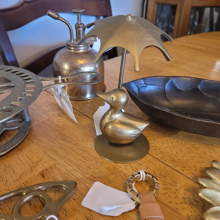 Lot of 10 Vintage Brass Items 15.00 each item/all 10 for 95.00 image indicator(10)