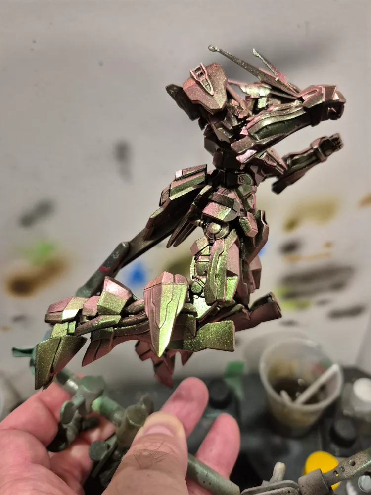 Custom Painted Gundam Model Kit image indicator(3)