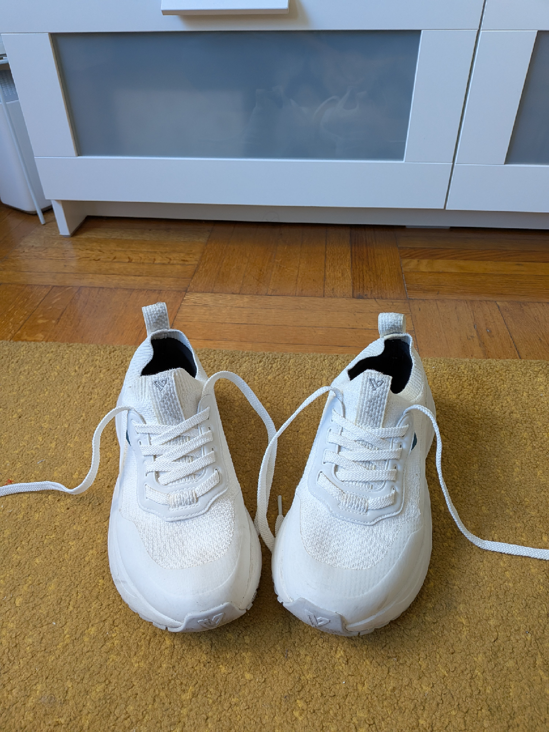 Vessi stormburst White Women's Size 7