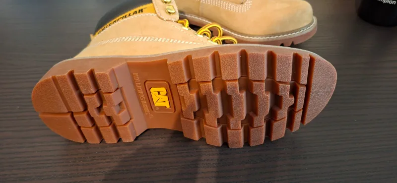 Brand New Caterpillar (CAT) Boots - Women US size 7 / EU size 38 image indicator(5)