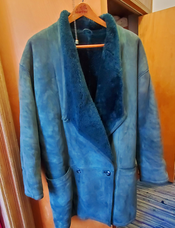 Beautiful Genuine Leather Vintage Shearling Coat