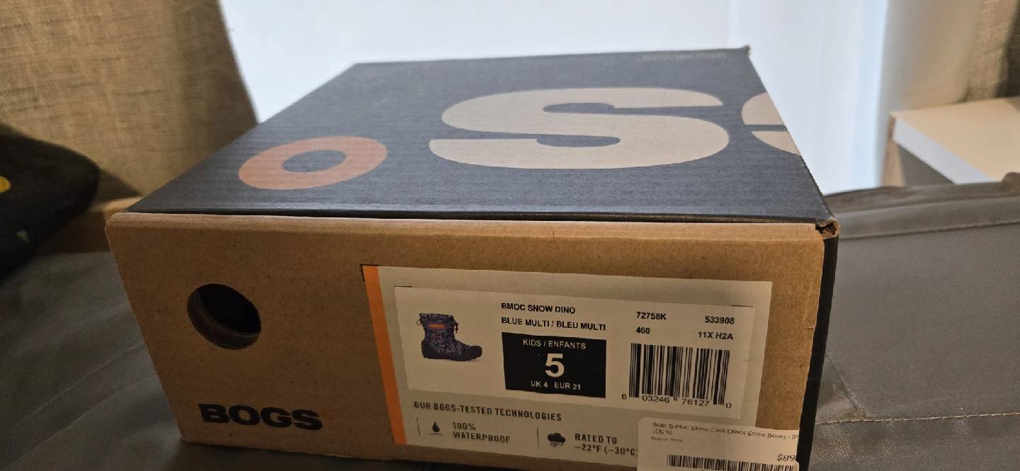 🥕 Brand new Bogs BMOC Snow Dino Boots - Size 5 - photo 3