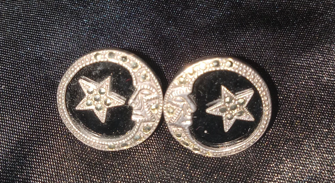 Vintage Onyx/Marquesite Earrings thumbnail