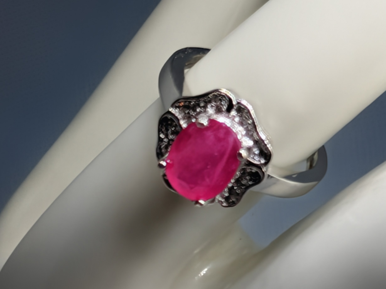 Sterling 6 Carats Ruby Ring, Earrings & Pendant - photo 2