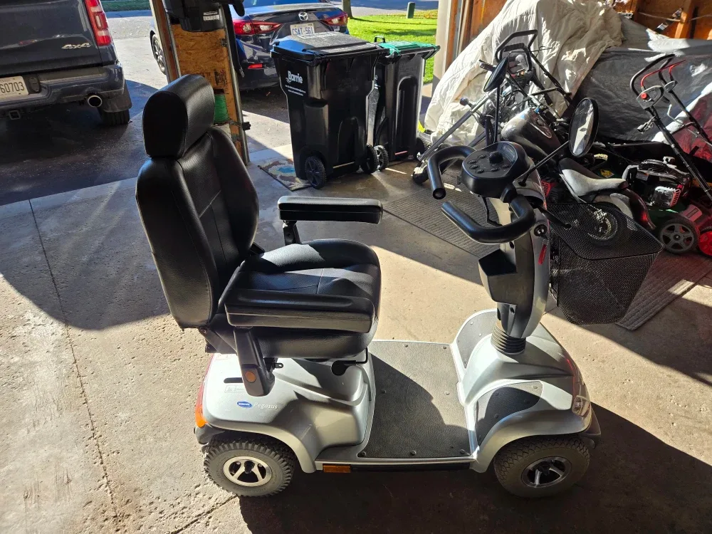 Invacare Pegasus Mobility Scooter image indicator(4)