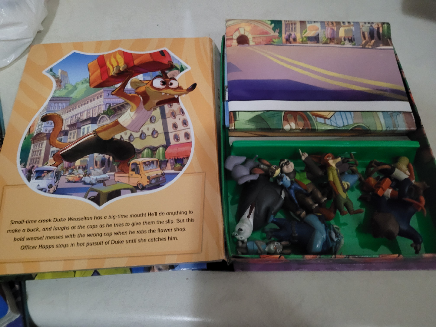 Disney Zootopia My Busy Book with Figures - photo 4