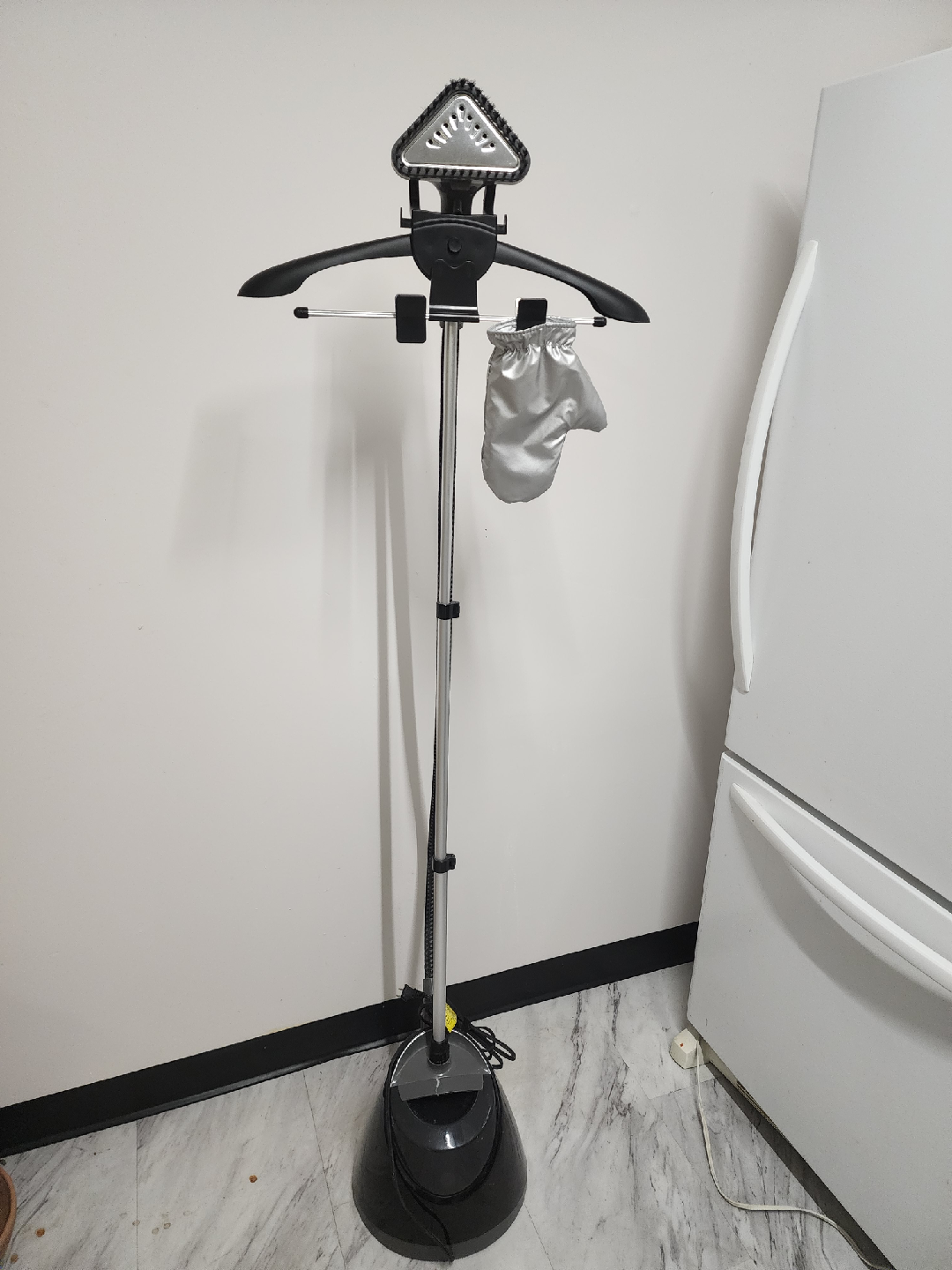 Standing Garment Steamer