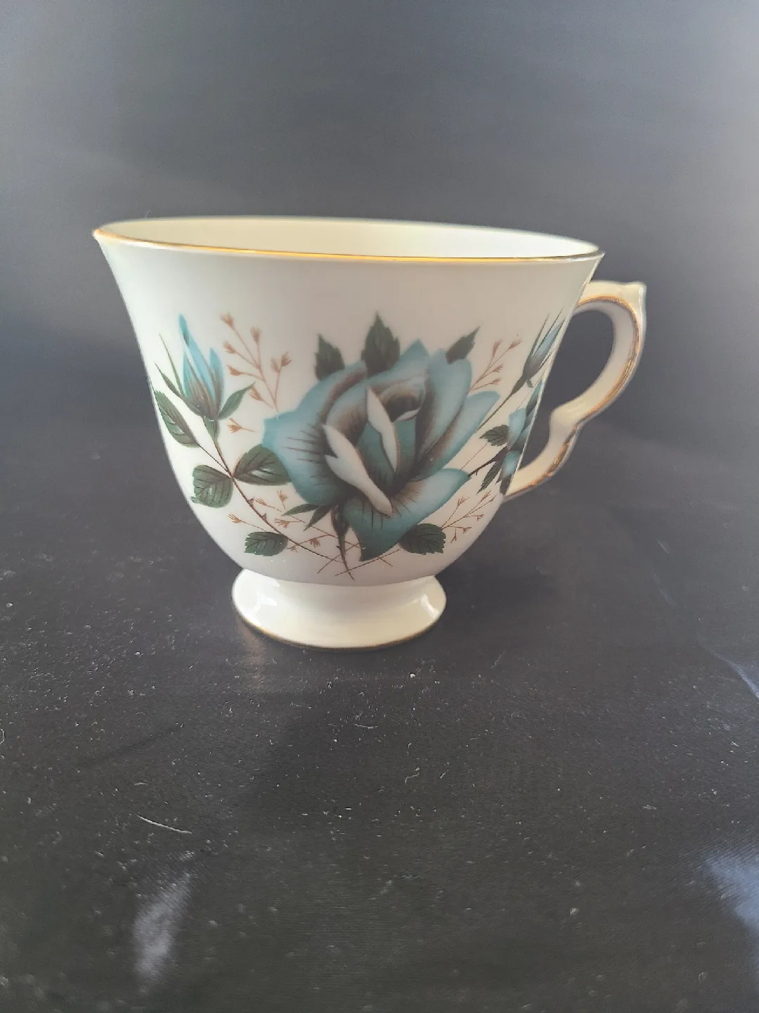 Royal Vale Bone China Tea Cup & Saucer image indicator(4)
