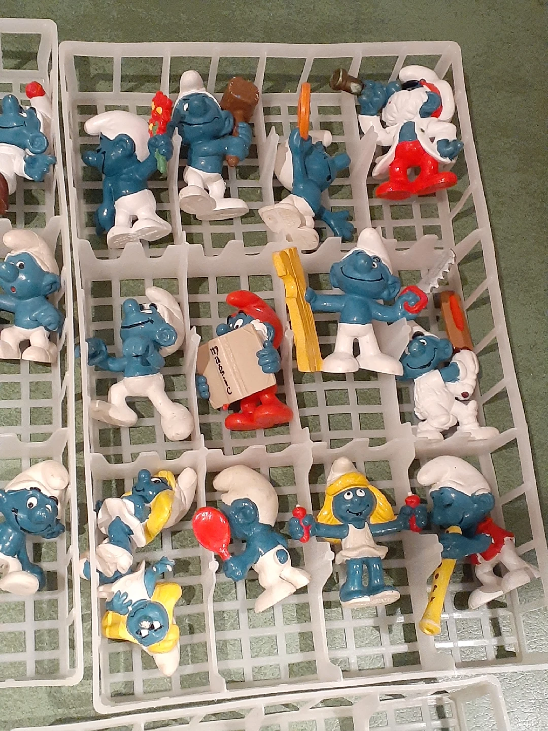 Vintage Smurfs Carry Case with Figurines - photo 4