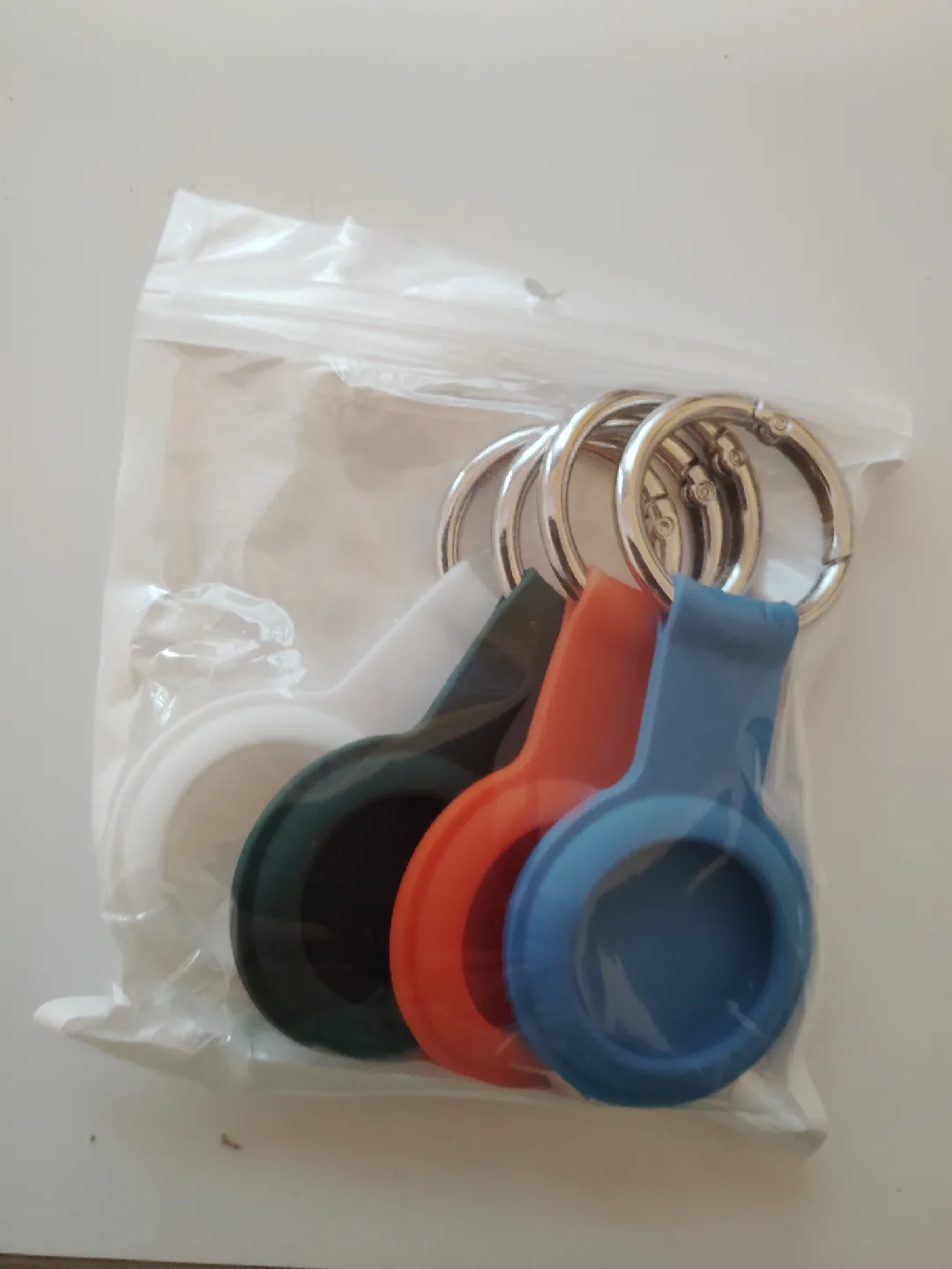 New Apple AirTag 4 pack image indicator(2)