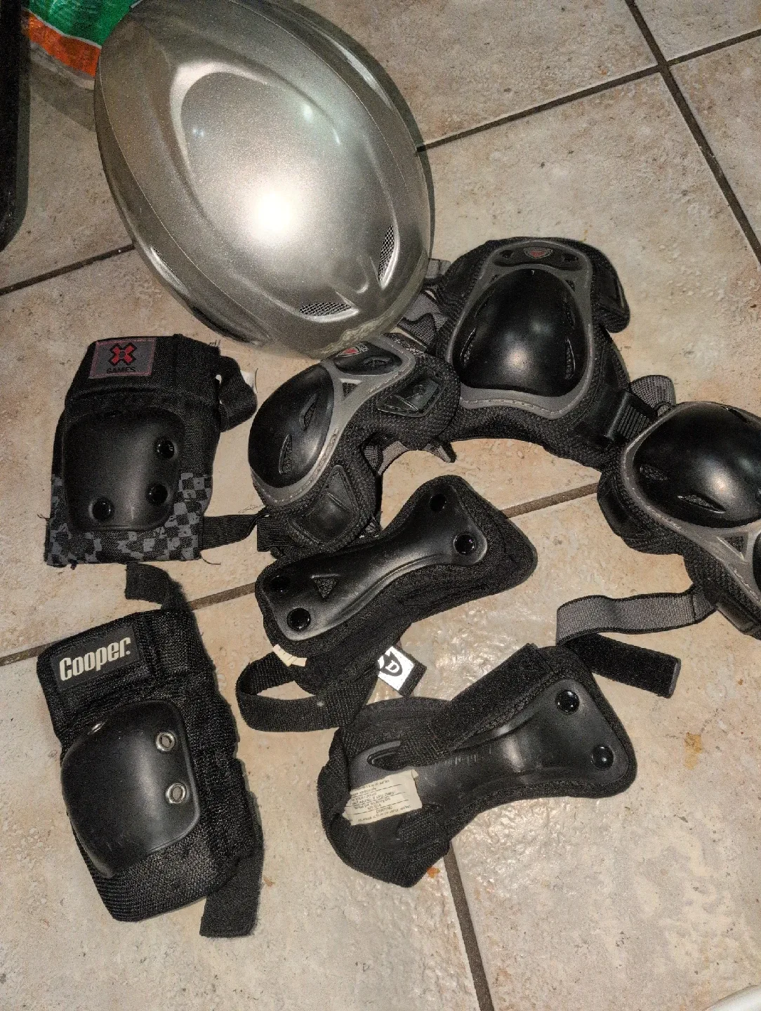 Firefly & Cooper Skateboard Protective Gear Set