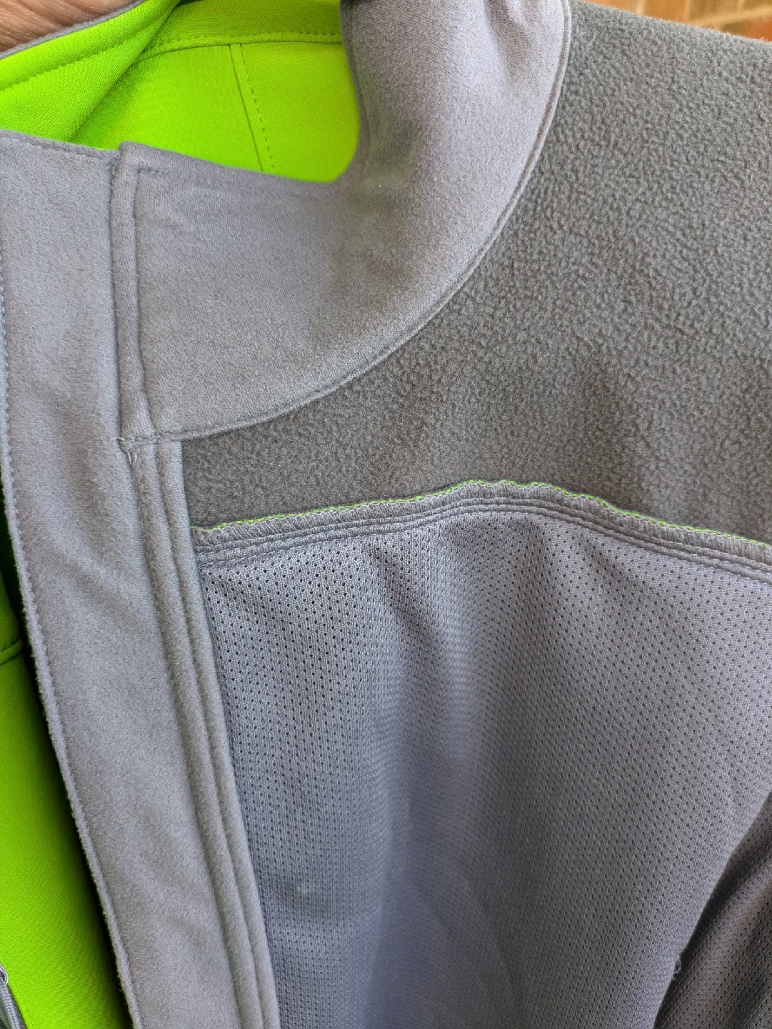 The North Face Green Softshell Jacket - XL image indicator(2)