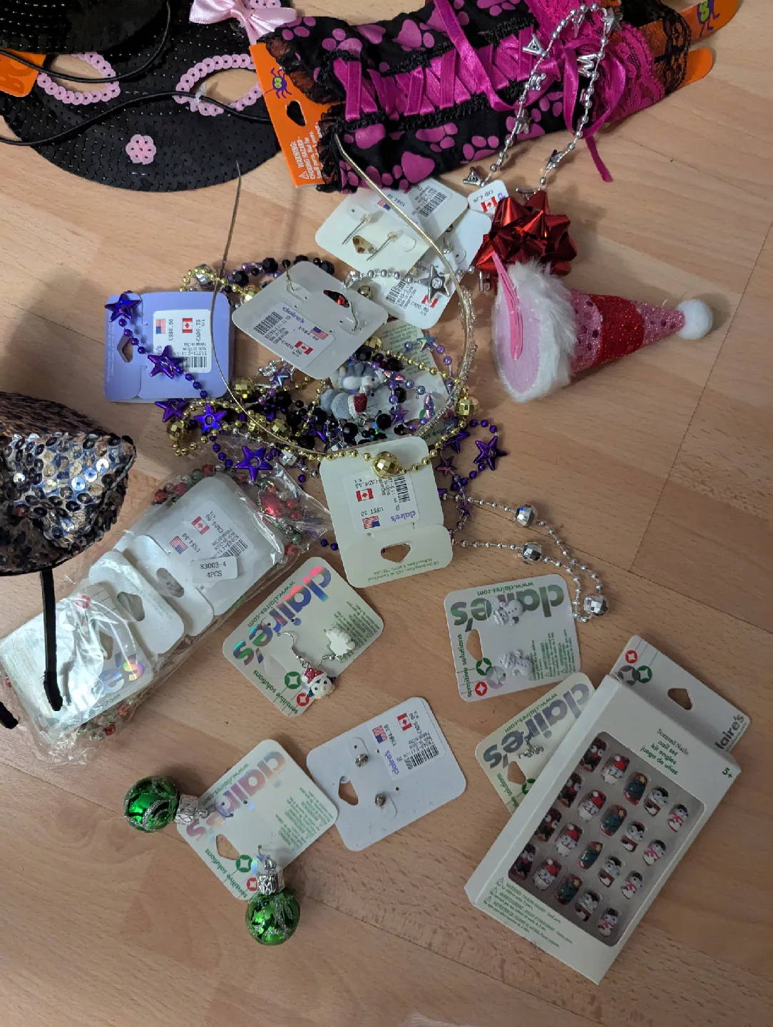 NEED GONE: MAKE OFFER FOR ALL BIG LOT NEW Halloween costume... image indicator(8)