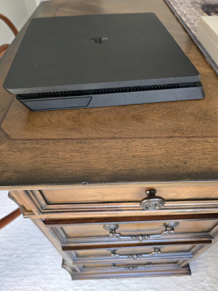 PlayStation 4 Slim 1TB Console - photo 2