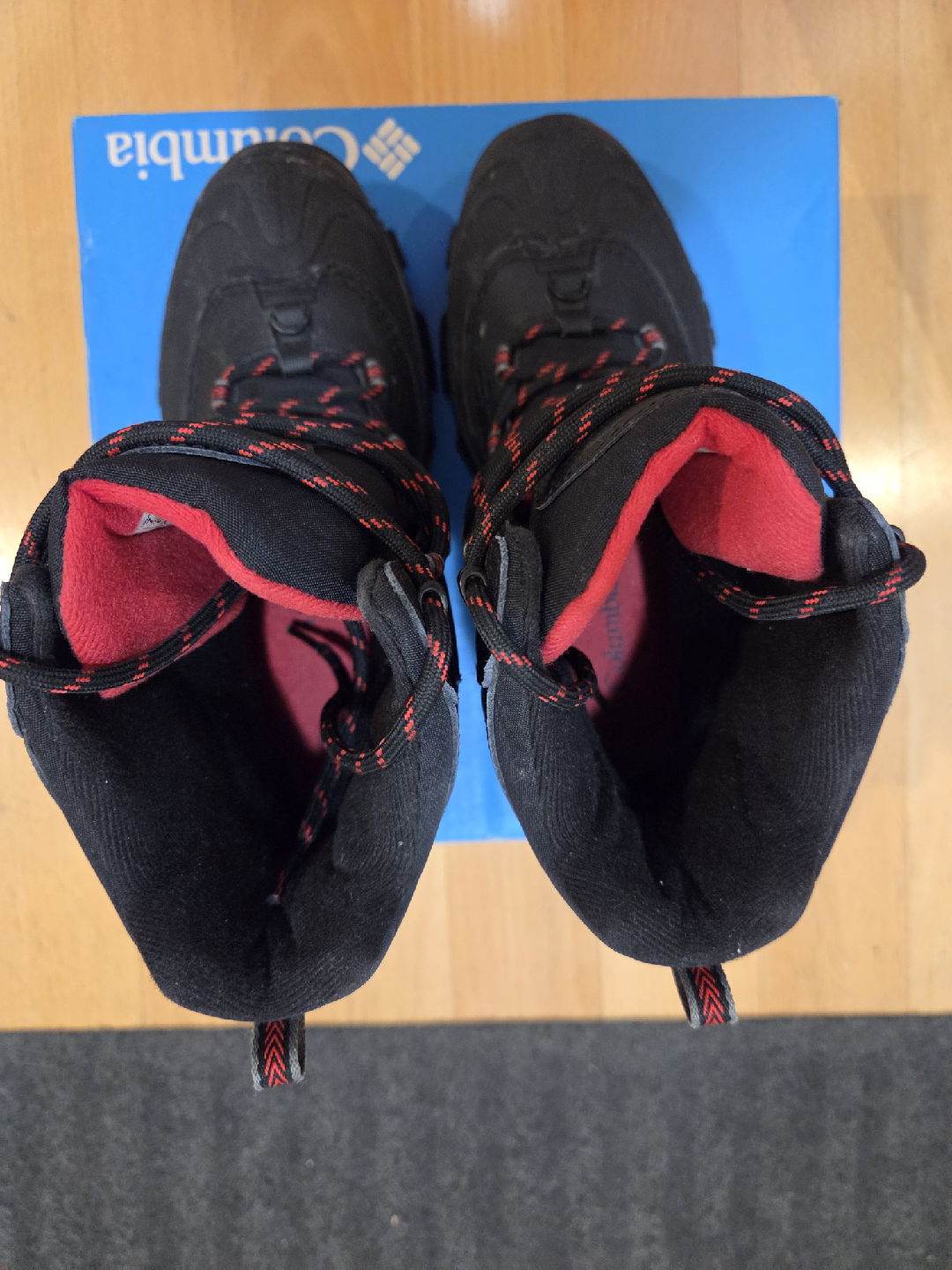 Columbia boy's Winter Boots - Size 7 - photo 4