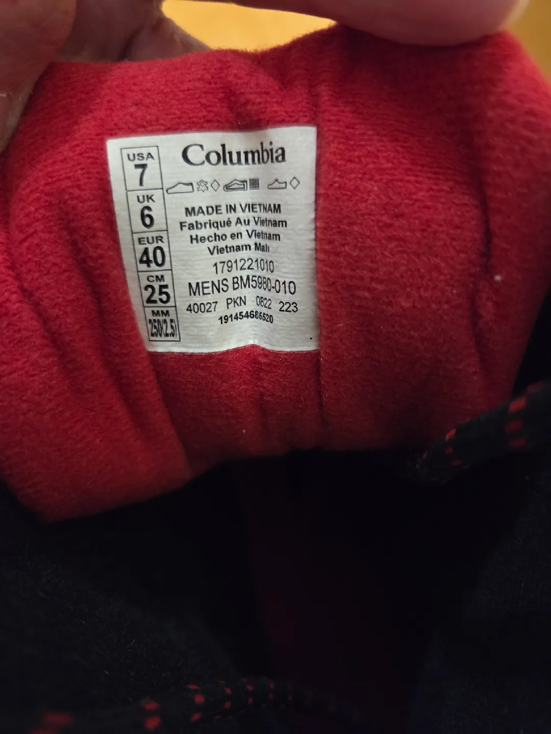 Columbia boy's Winter Boots - Size 7 image indicator(5)