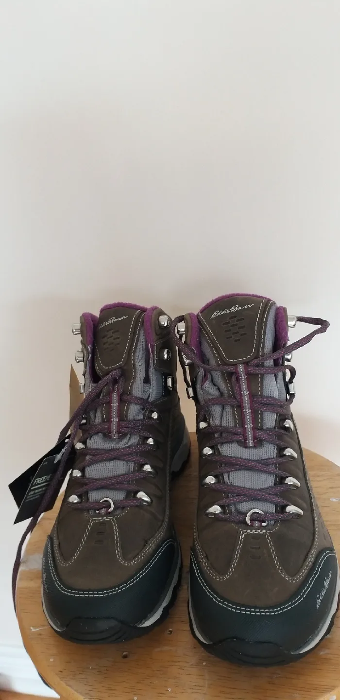 Eddie Bauer Waterproof Hiking Boots - Women's 7.5 image indicator(6)