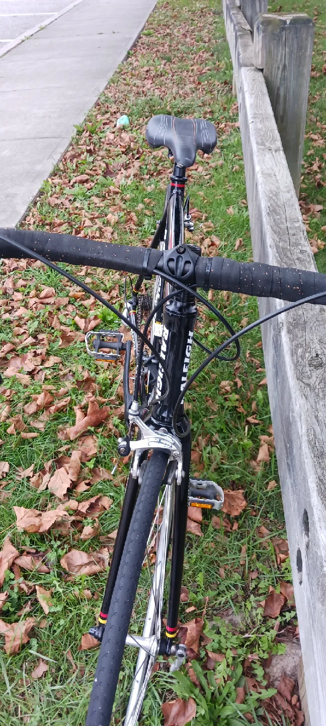 Raleigh Grand Sport Road Bike image indicator(3)