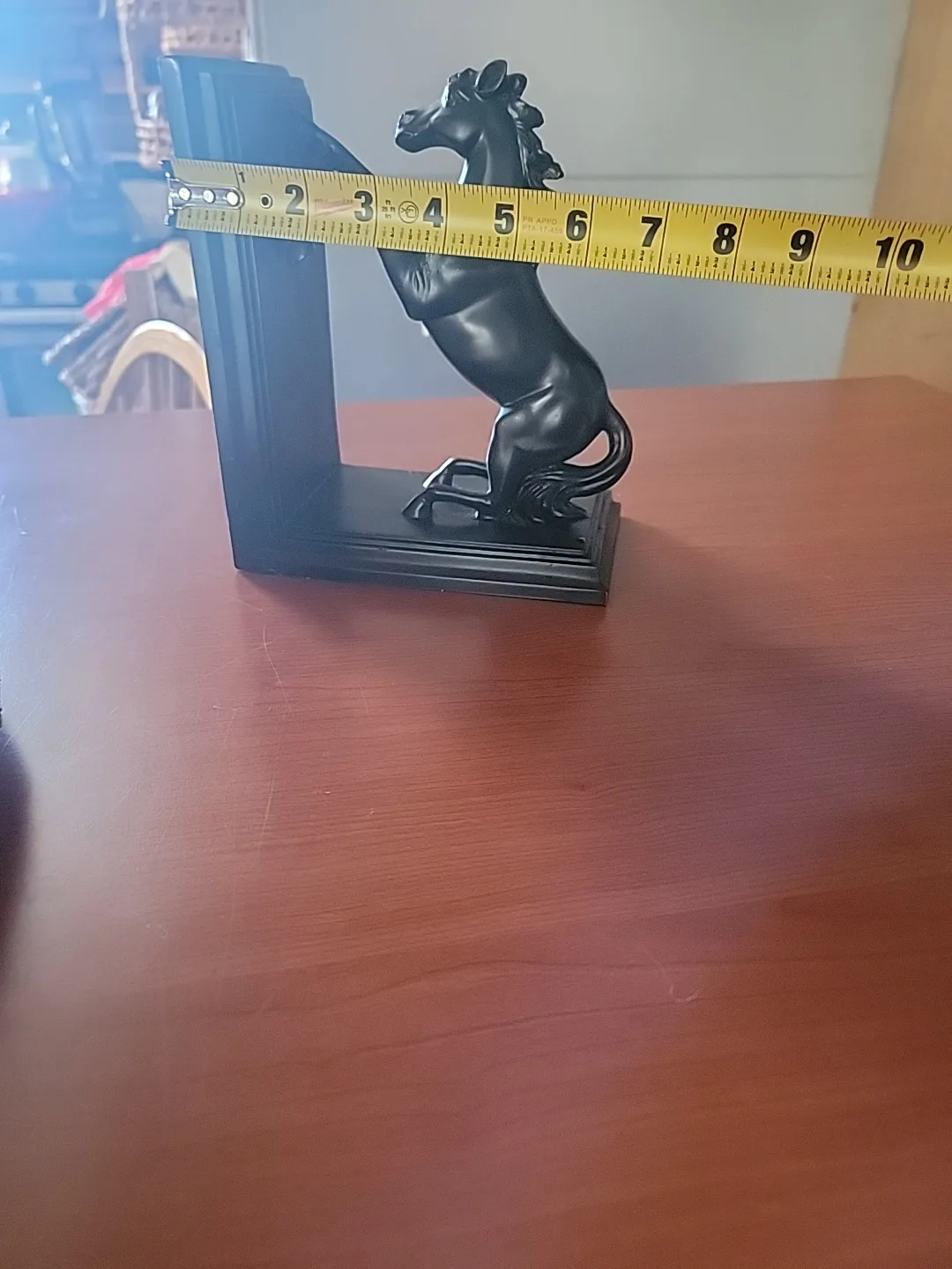 Horse Bookend - Black image indicator(9)