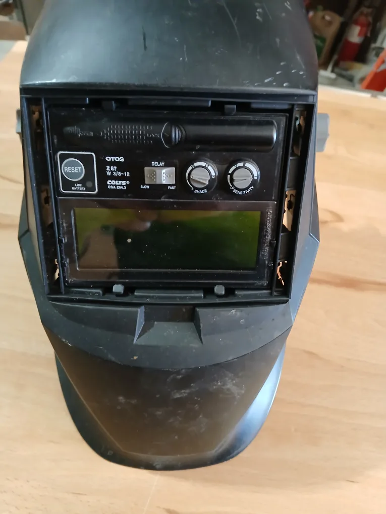 Miller Classic Series Welding Helmet thumbnail