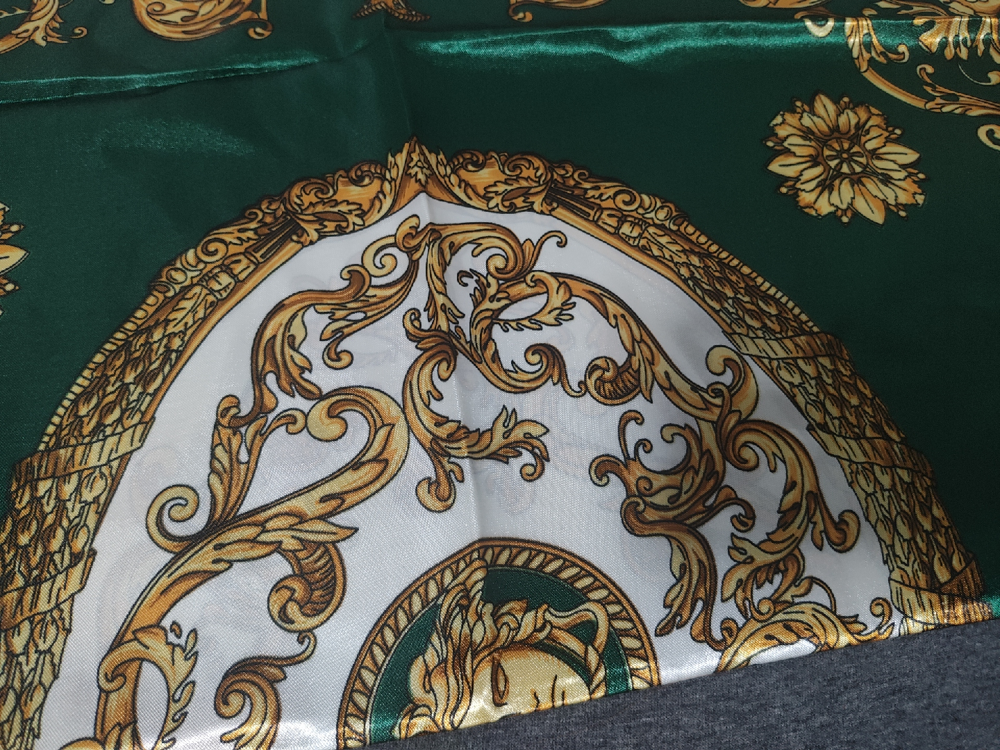 Green & Gold Patterned Scarf - New