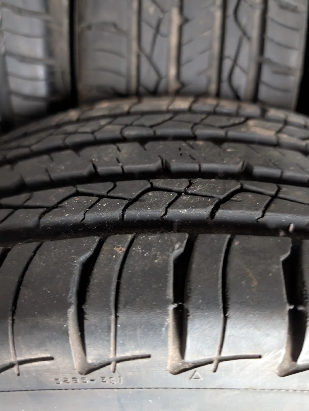 Used Tires - Set of 4 BF Goodrich 195/60R/15 image indicator(3)