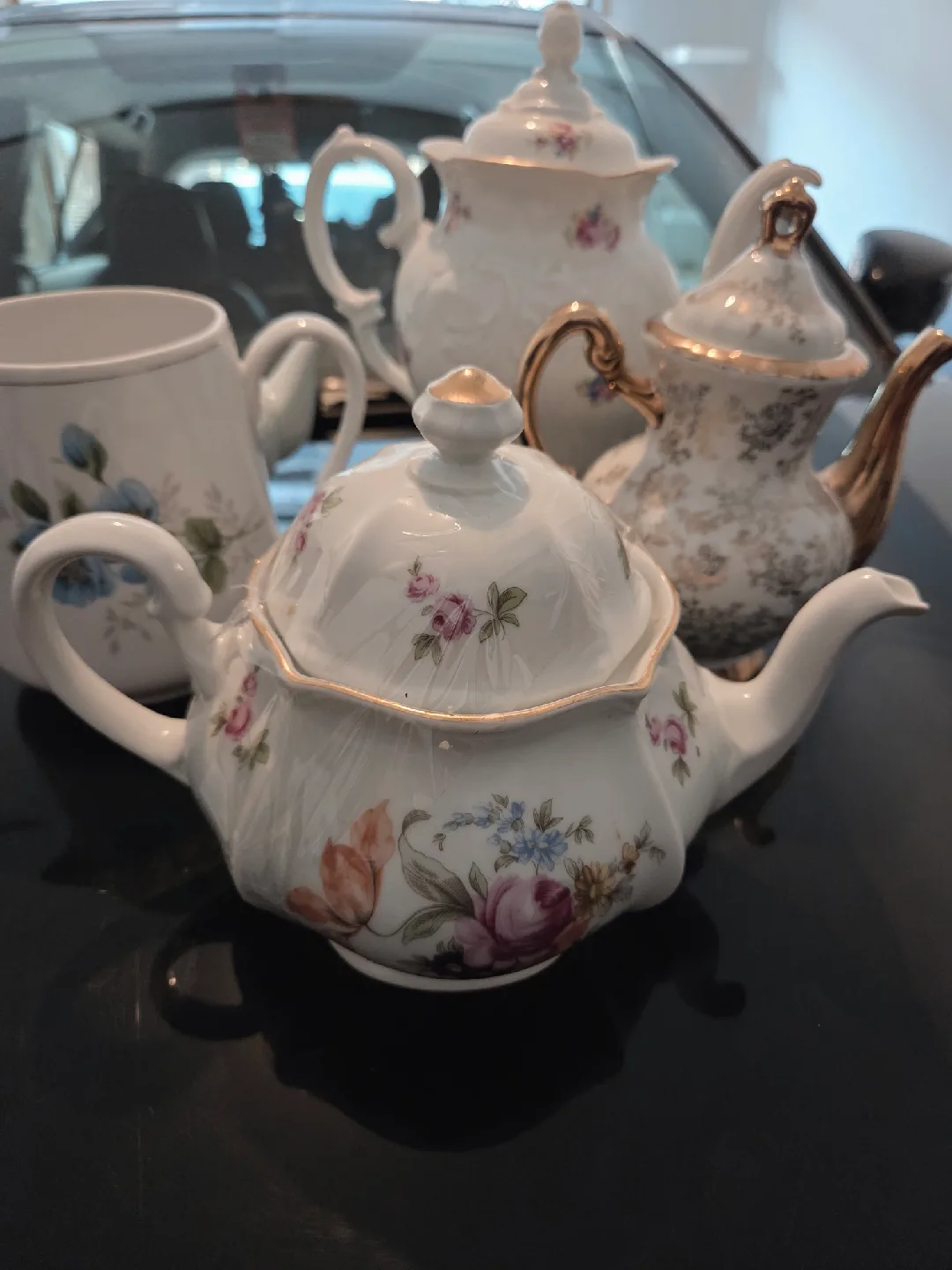 Vintage Floral Sugar Bowl with Lid image indicator(3)