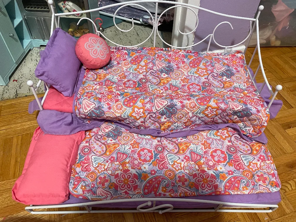 American Girl Doll Bed with Bedding image indicator(2)