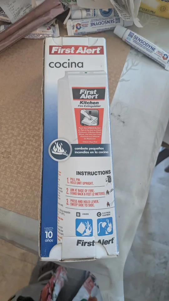 First Alert Kitchen Fire Extinguisher - New image indicator(3)