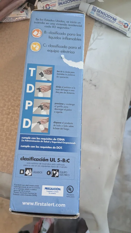 First Alert Kitchen Fire Extinguisher - New image indicator(4)