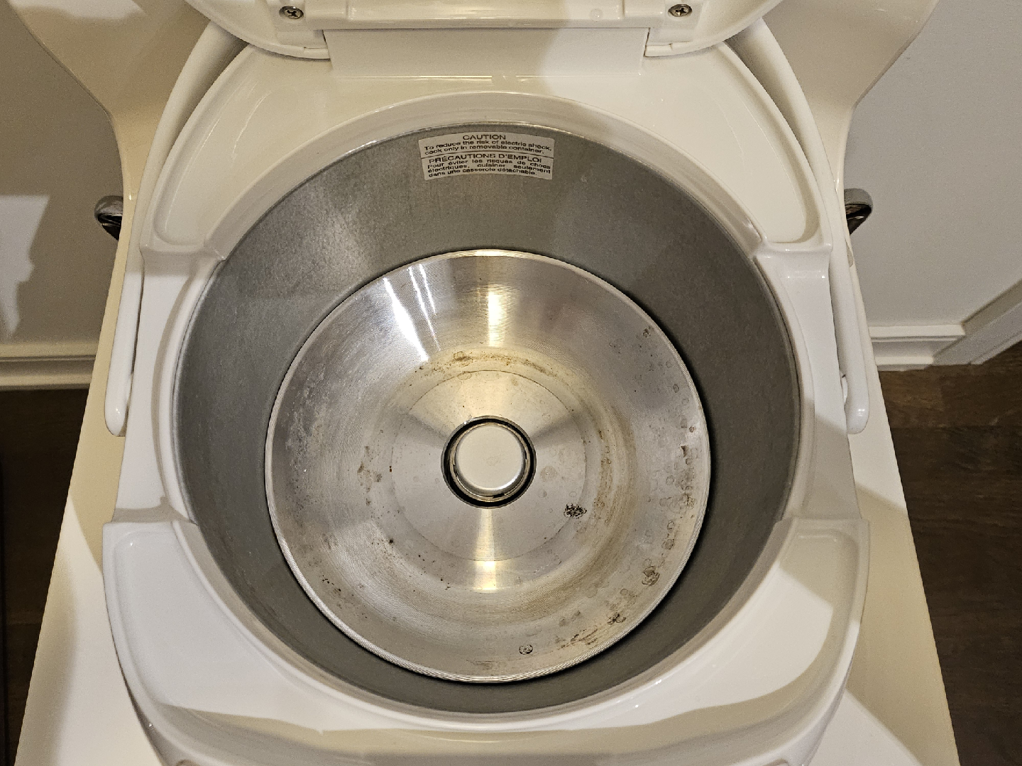 Zojirushi Neuro Fuzzy Rice Cooker NS-ZCC10 (5.5 cups) - photo 3