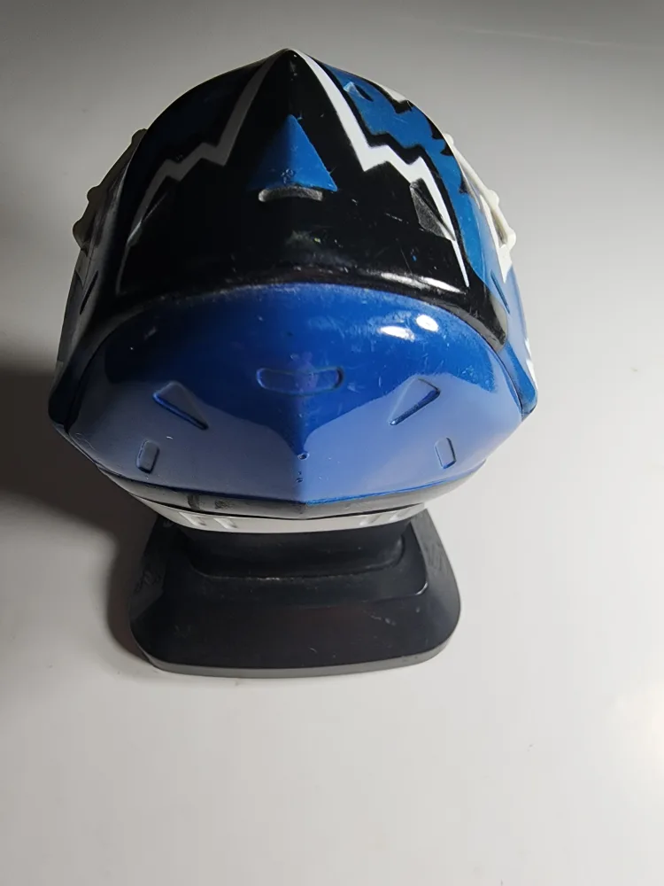 Toronto Maple Leafs Felix Potvin Goalie Mask Figurine image indicator(4)