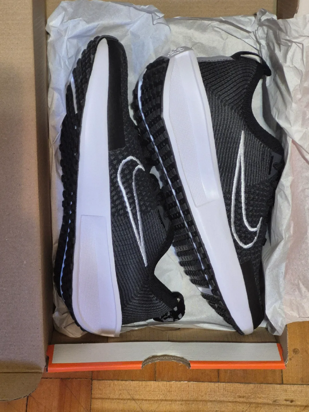Nike Interact Run Black/White - Size 7 US image indicator(4)